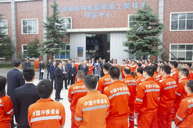 國務院國資委黨委書記、主任郝鵬調(diào)研中鐵裝備