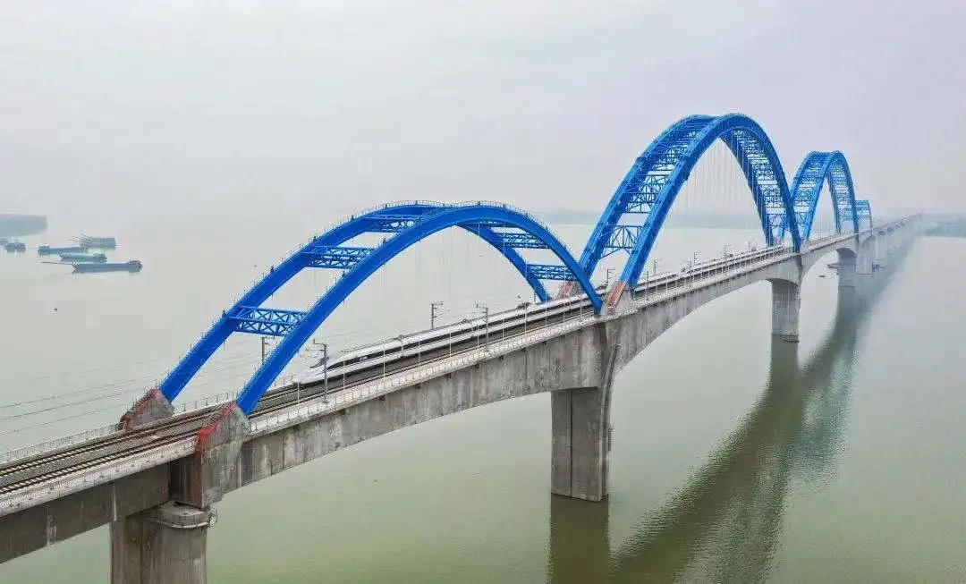 中鐵工業(yè)參建的三座中國橋獲國際橋梁“諾貝爾獎” 中鐵工業(yè)參建的三座中國橋獲國際橋梁“諾貝爾獎”
