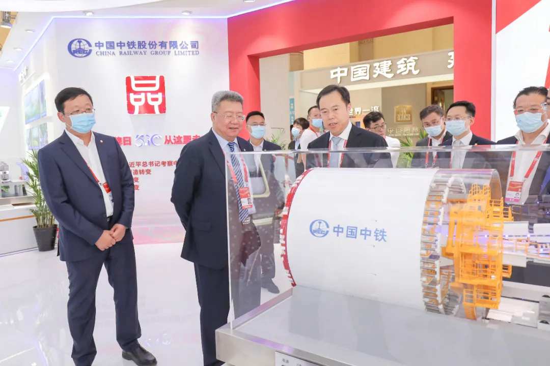 第五個中國品牌日 ‖ 品牌盛典,中鐵工業(yè)精彩綻放 第五個中國品牌日 ‖ 品牌盛典,中鐵工業(yè)精彩綻放