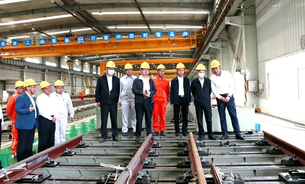 中國中鐵總工程師孔遁調(diào)研中鐵山橋 中國中鐵總工程師孔遁調(diào)研中鐵山橋