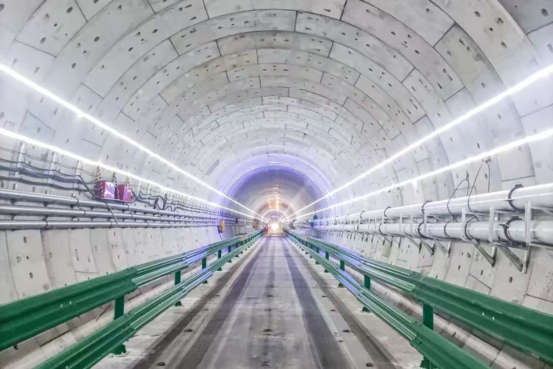 “孿生兄弟”掘進大灣區(qū),“開拓號”率先穿越成功! “孿生兄弟”掘進大灣區(qū),“開拓號”率先穿越成功!