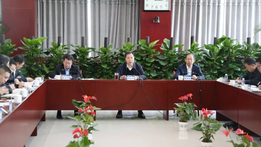 中鐵工業(yè)召開2018年度黨委書記抓基層黨建述職評(píng)議會(huì) 中鐵工業(yè)召開2018年度黨委書記抓基層黨建述職評(píng)議會(huì)