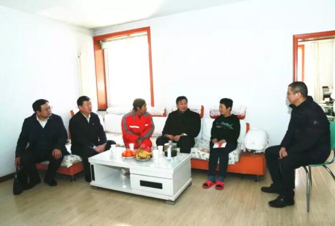 暖冬行動(dòng) 愛(ài)滿萬(wàn)家 暖冬行動(dòng) 愛(ài)滿萬(wàn)家