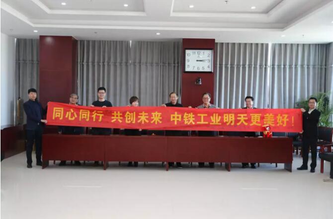暖冬行動(dòng) 愛(ài)滿萬(wàn)家 暖冬行動(dòng) 愛(ài)滿萬(wàn)家