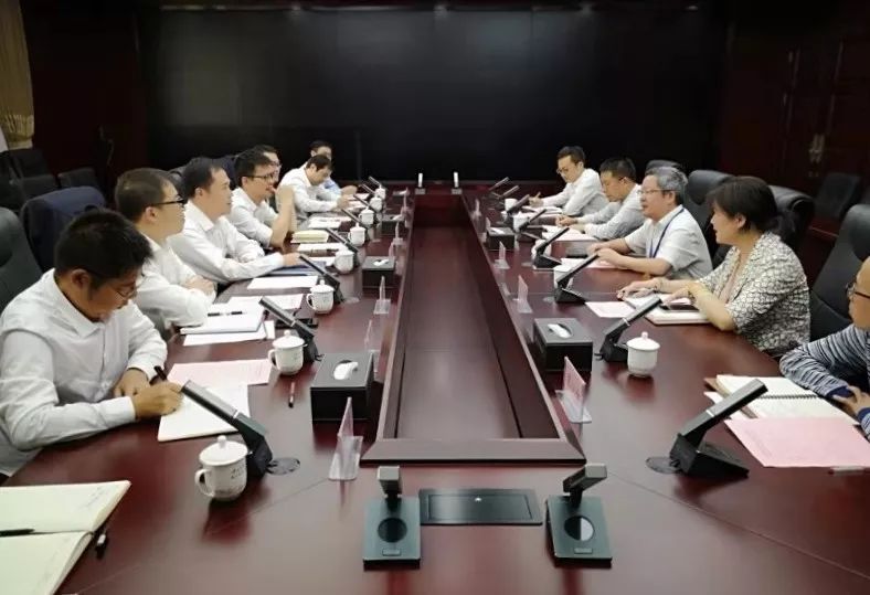 公司黨委書記、董事長易鐵軍在武漢分別與中鐵大橋院、中鐵大橋局領(lǐng)導(dǎo)會談交流合作事宜 公司黨委書記、董事長易鐵軍在武漢分別與中鐵大橋院、中鐵大橋局領(lǐng)導(dǎo)會談交流合作事宜