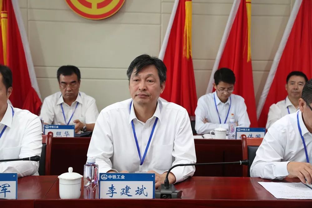 中鐵高新工業(yè)股份有限公司工會(huì)第一次代表大會(huì)勝利召開 中鐵高新工業(yè)股份有限公司工會(huì)第一次代表大會(huì)勝利召開