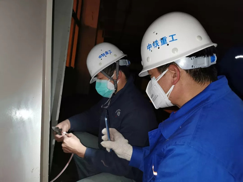 三大抗疫主戰(zhàn)場(chǎng)沖鋒在前,看中鐵重工搶建兩所 三大抗疫主戰(zhàn)場(chǎng)沖鋒在前,看中鐵重工搶建兩所