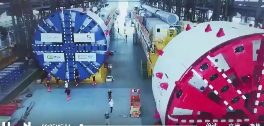 電視劇《奮進(jìn)的旋律》CCTV-1黃金檔播出,盾構(gòu)機(jī)吸睛出彩 電視劇《奮進(jìn)的旋律》CCTV-1黃金檔播出,盾構(gòu)機(jī)吸睛出彩
