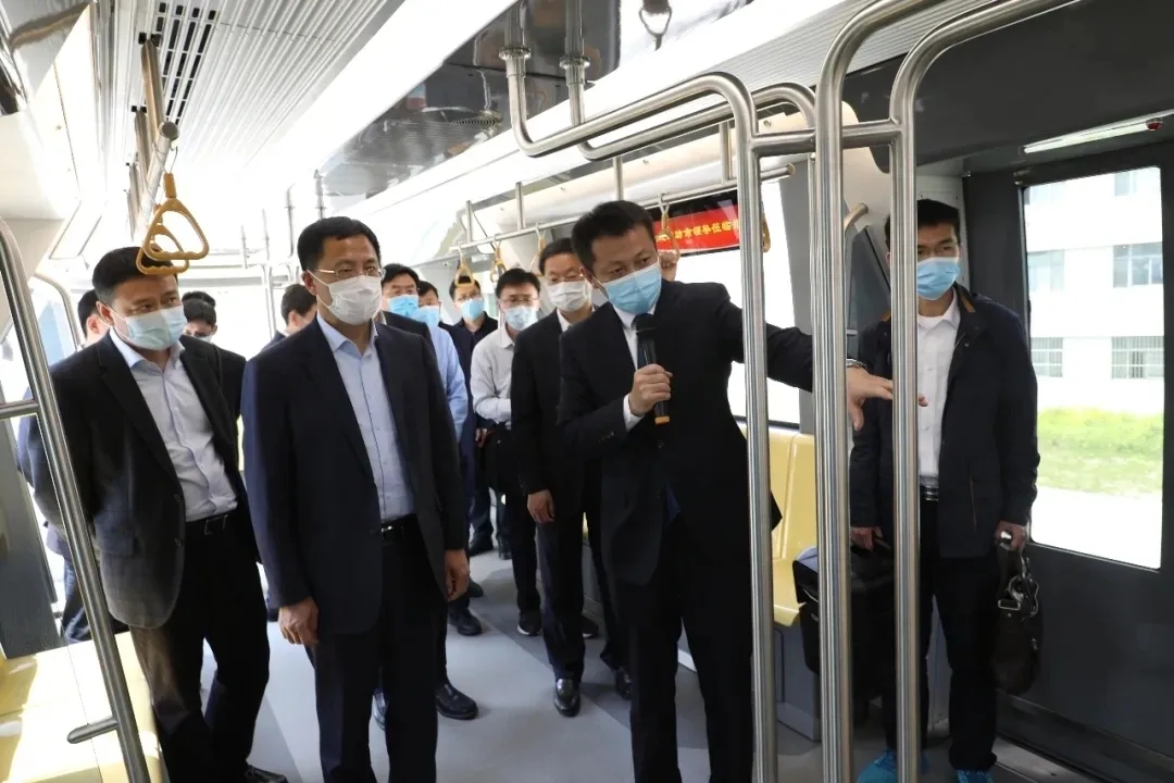 【大干100天】發(fā)力新基建，中國中鐵首個跨座式單軌“新時代號”跑出新精彩